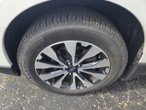Used 2016 Subaru Outback 3.6R Limited image 10