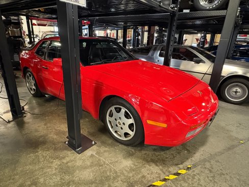 Used 1989 Porsche 944 Turbo image 5