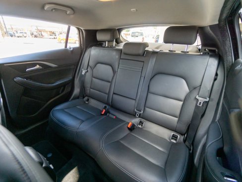 Used 2018 INFINITI QX30 AWD image 30