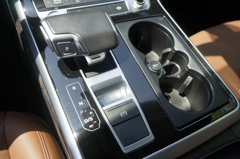 Used 2020 Audi Q7 3.0T Premium Plus image 24