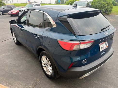 Used 2020 Ford Escape SE image 6