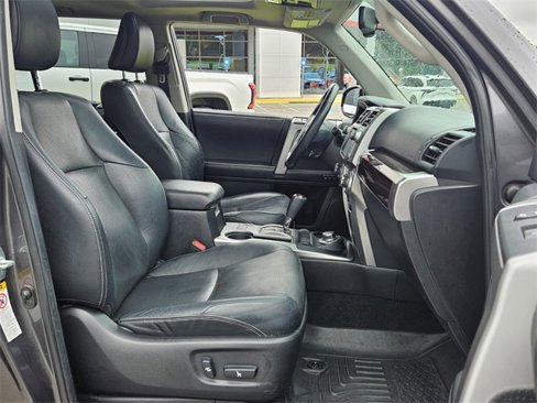 Used 2014 Toyota 4Runner Limited image 17