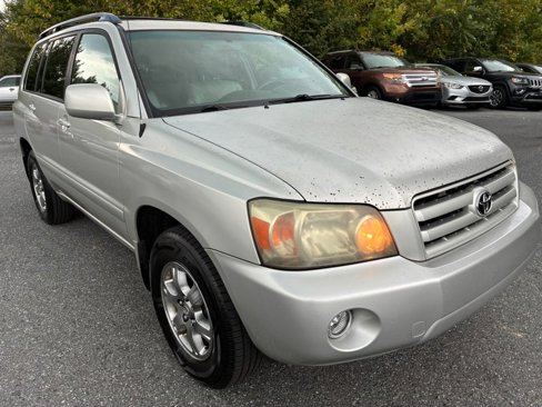 Used 2005 Toyota Highlander Limited image 3