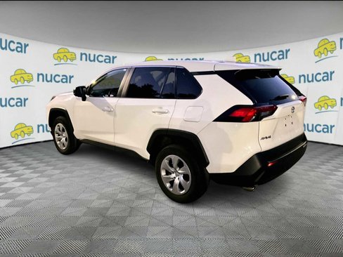 Used 2022 Toyota RAV4 LE image 3