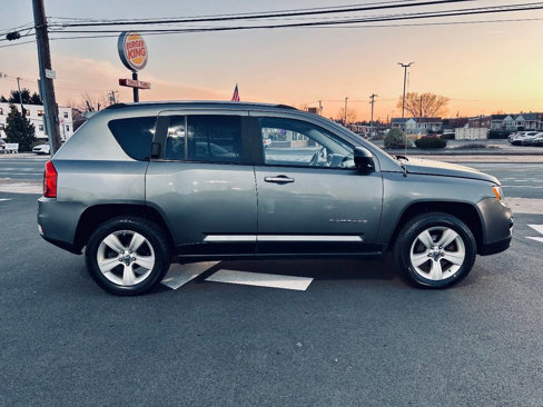 Used 2012 Jeep Compass Sport image 7