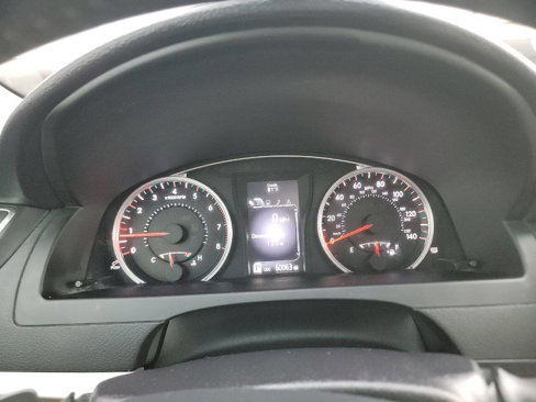 Used 2017 Toyota Camry SE image 16