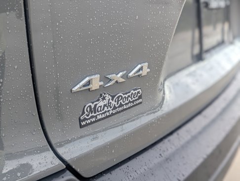 Used 2019 Jeep Cherokee Latitude Plus w/ Cold Weather Group image 10