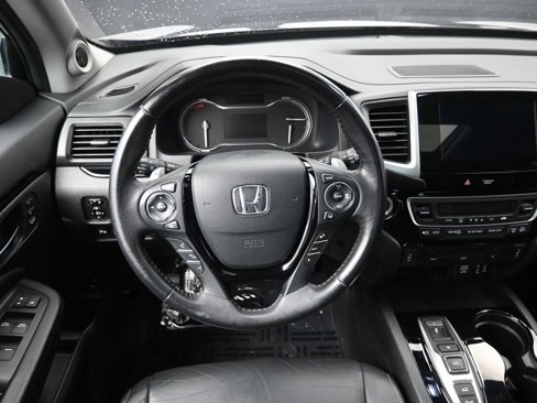 Used 2018 Honda Pilot Touring image 24
