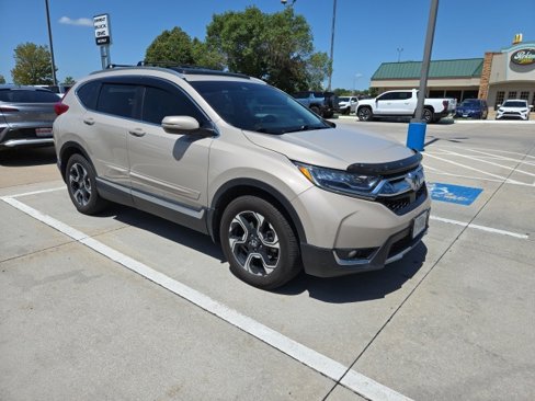 Used 2019 Honda CR-V Touring image 1