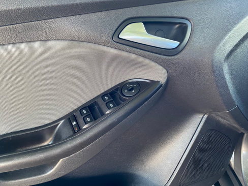 Used 2014 Ford Focus SE image 20