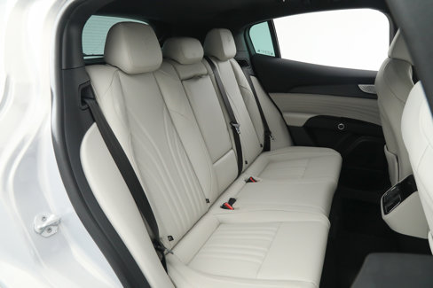 Used 2023 Maserati Grecale Modena image 12