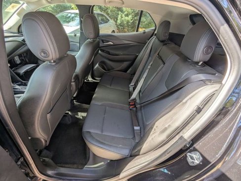 Used 2021 Buick Encore GX Select image 10