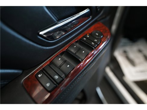 Used 2010 Cadillac Escalade AWD image 19