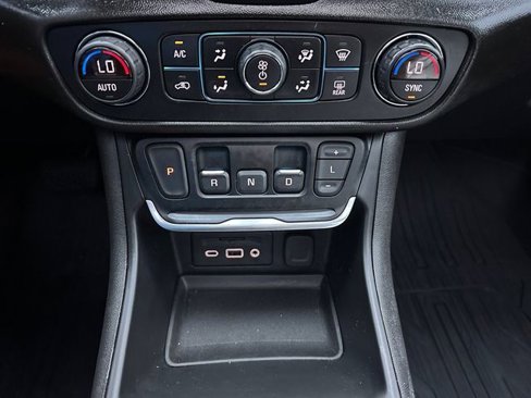Certified 2020 GMC Terrain Denali w/ Denali Premium Package image 30