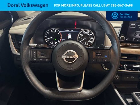 Used 2023 Nissan Rogue SV image 15