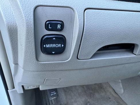 Used 2007 Toyota Camry LE image 25