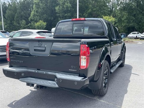 Used 2021 Nissan Frontier SV w/ Midnight Edition Floor Mats image 6