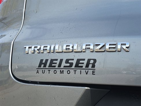 Used 2023 Chevrolet TrailBlazer LT image 33
