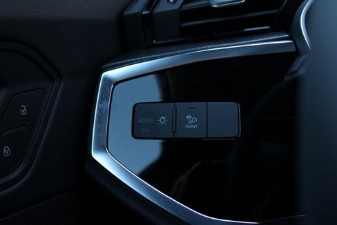 New 2025 Audi Q3 2.0T Premium image 17