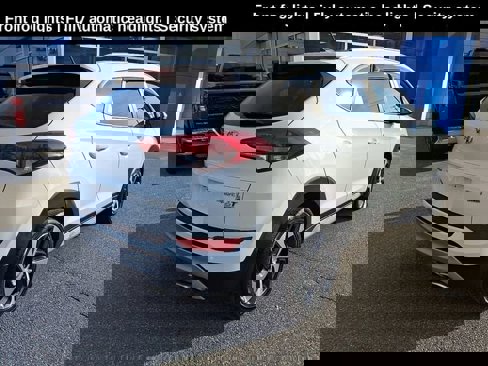 Used 2017 Hyundai Tucson Sport image 9