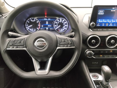Used 2023 Nissan Sentra SV image 22