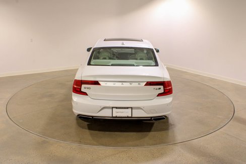 Used 2020 Volvo S90 T6 Inscription w/ Protection Package Premier image 5