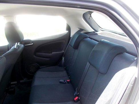Used 2014 MAZDA MAZDA2 Sport image 27