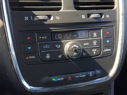 Used 2013 Dodge Grand Caravan R/T w/ Driver Convenience Group image 22