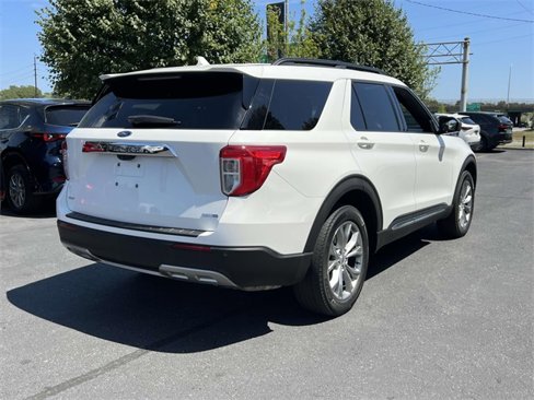 Used 2020 Ford Explorer XLT w/ Equipment Group 202A image 6