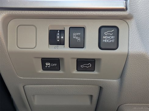 Used 2018 Subaru Forester 2.5i Limited image 24