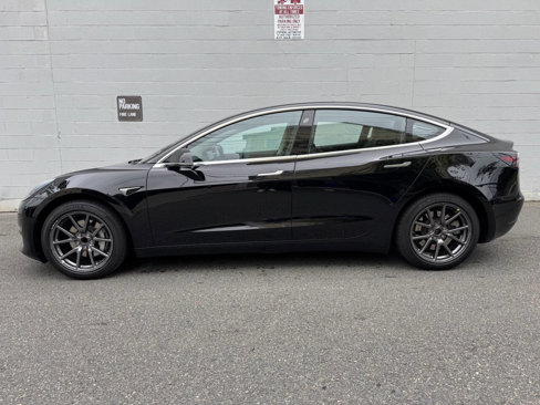 Used 2018 Tesla Model 3 Mid Range image 3