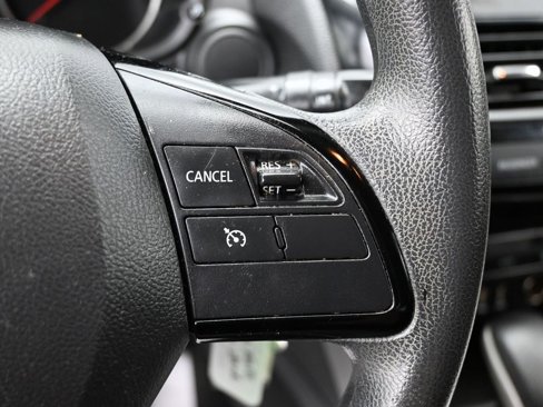 Used 2022 Mitsubishi Eclipse Cross LE image 17