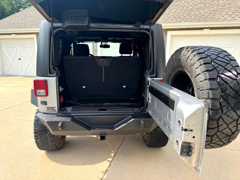 Used 2015 Jeep Wrangler Sport image 22