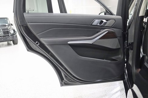 Used 2020 BMW X7 xDrive40i w/ Cold Weather Package image 41