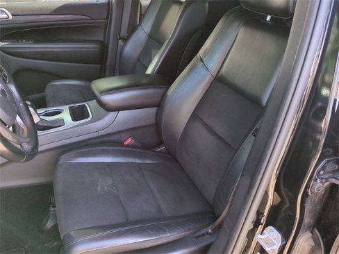 Used 2020 Jeep Grand Cherokee Altitude image 11
