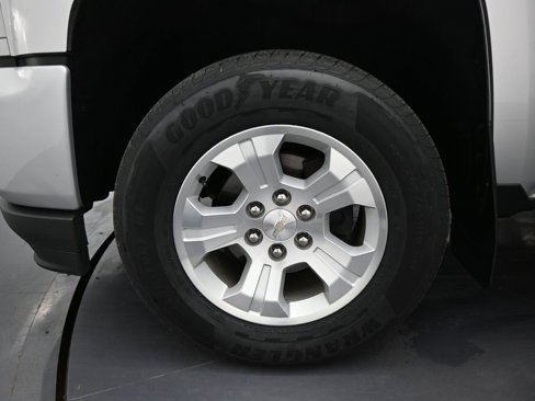 Used 2018 Chevrolet Silverado 1500 LT w/ All Star Edition image 23