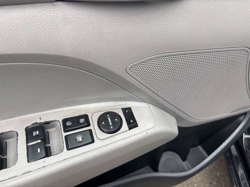 Used 2020 Hyundai Elantra SE image 13