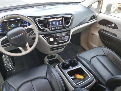 Used 2020 Chrysler Pacifica Limited w/ Advanced Safetytec Group image 23