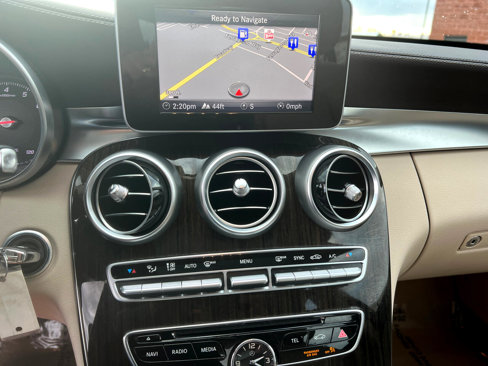 Used 2015 Mercedes-Benz C 300 4MATIC Sedan w/ Premium 1 Package image 19