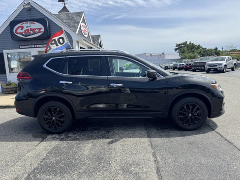 Used 2019 Nissan Rogue SV image 11