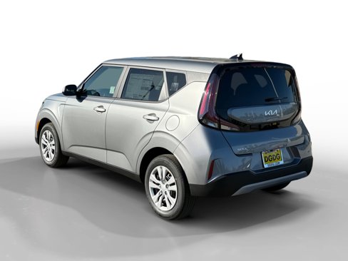 New 2025 Kia Soul LX image 3