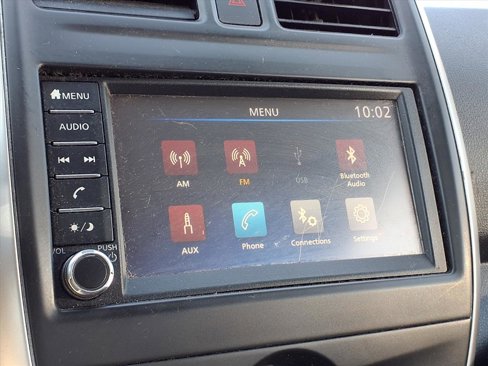 Used 2019 Nissan Versa SV image 10