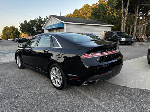 Used 2016 Lincoln MKZ image 4