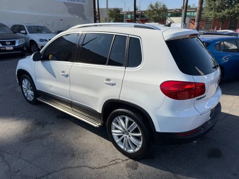Used 2014 Volkswagen Tiguan SE image 9