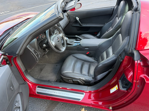 Used 2008 Chevrolet Corvette Coupe image 2