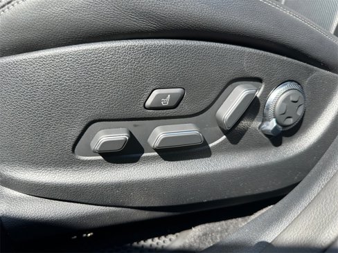Used 2022 Genesis GV70 2.5T w/ Sport Prestige Package image 22