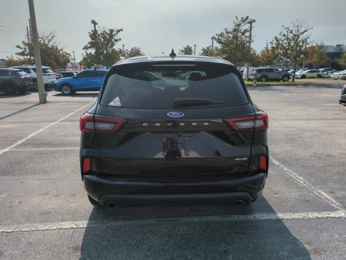 Used 2023 Ford Escape ST-Line image 5