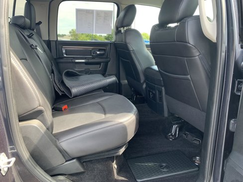 Used 2016 RAM 1500 Laramie w/ Convenience Group image 12