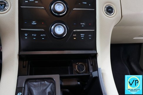 Used 2015 Ford Taurus Limited image 9