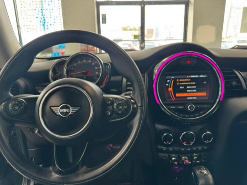 Used 2019 MINI Cooper 2-Door Hardtop image 41